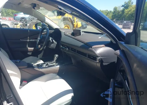 2021 Mazda Cx-30 Premium from USA, damaged, VIN 3MVDMBDMXMM218317